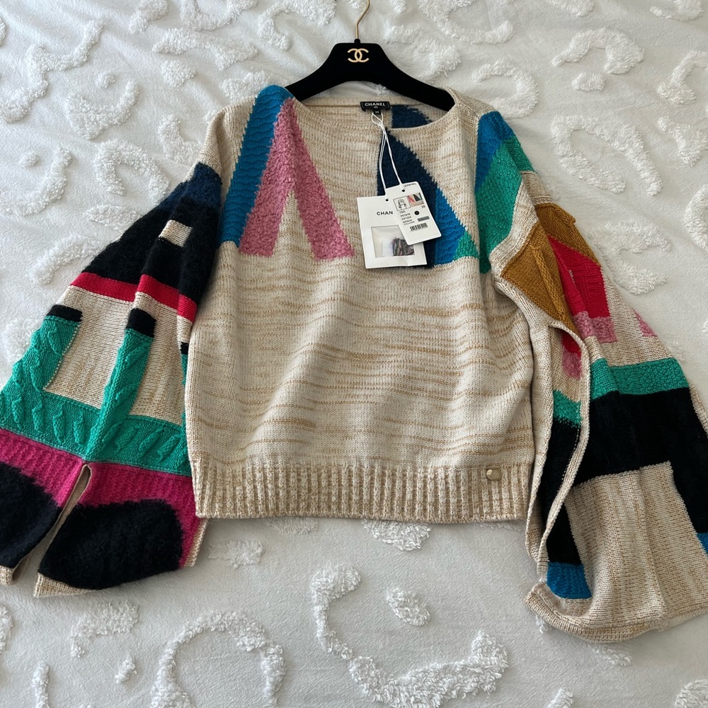Chanel Pullover Sweater-Brand New